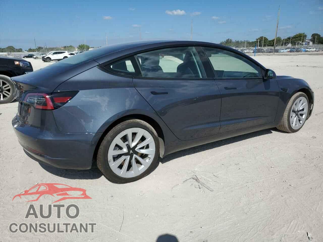 TESLA MODEL 3 2022 - 5YJ3E1EA3NF369725