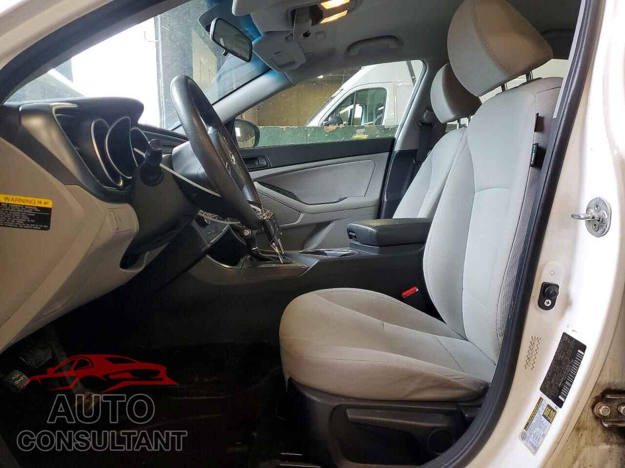KIA OPTIMA 2015 - KNAGM4A79F5606721