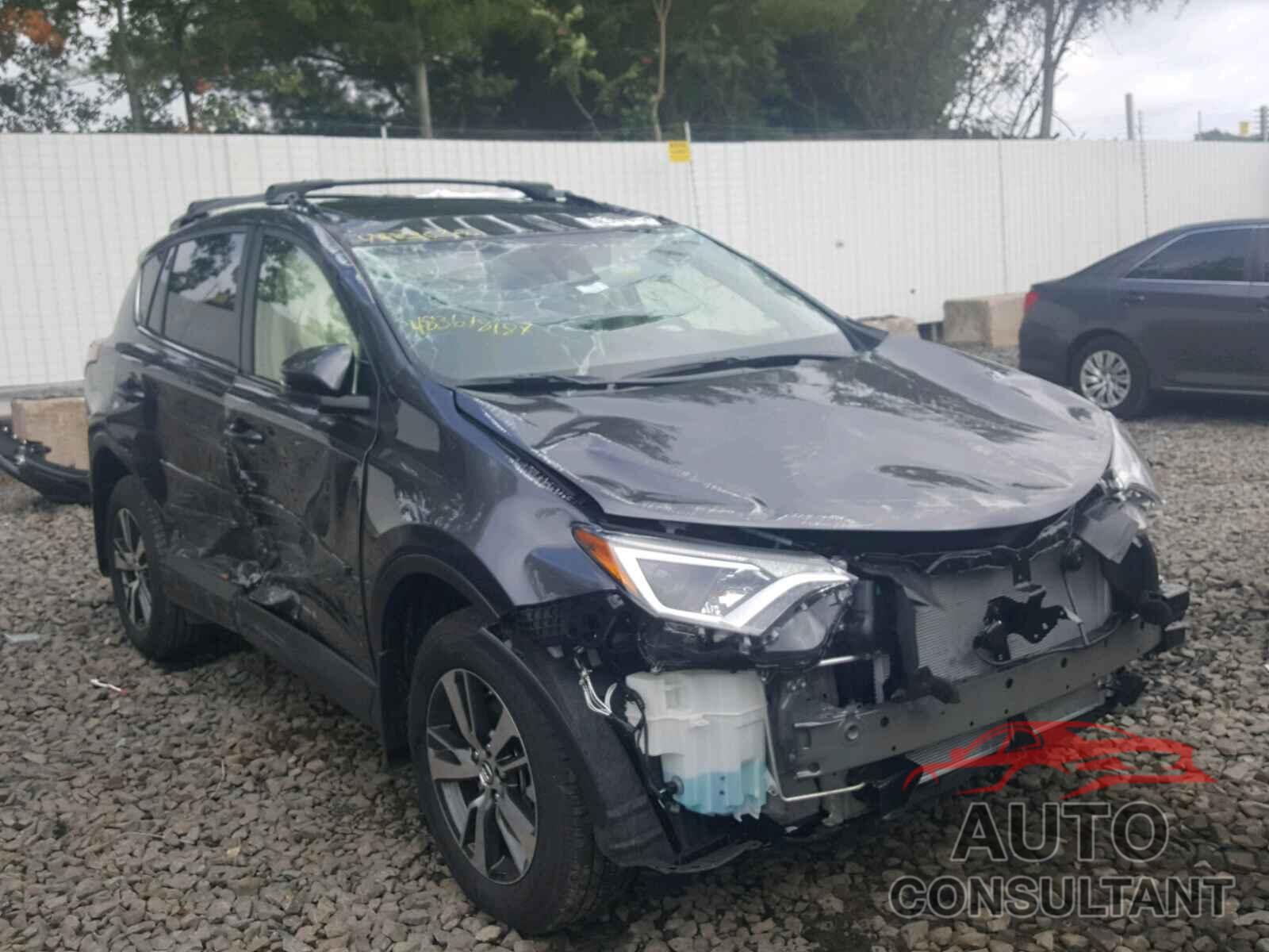 TOYOTA RAV4 XLE 2018 - JTMRFREV8JJ736498