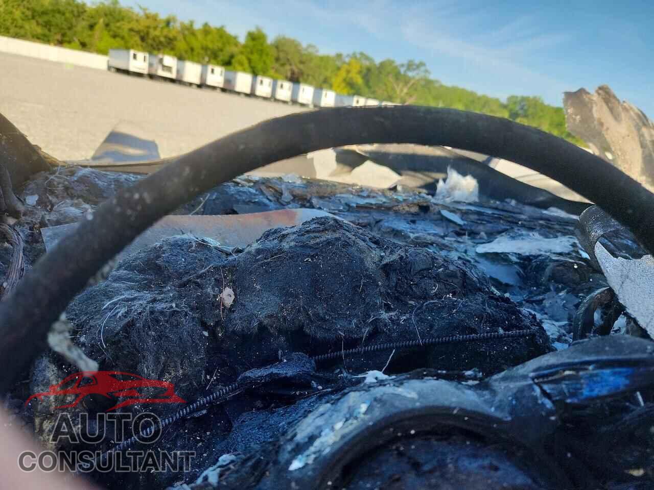 PORSCHE CAYENNE 2017 - WP1AA2A23HKA92149