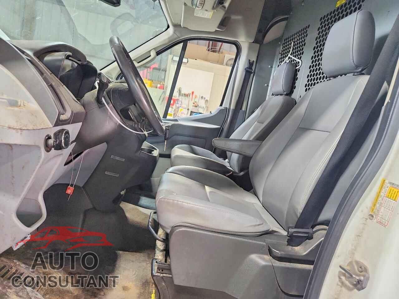 FORD TRANSIT 2016 - 1FTYR3UG0GKA04128
