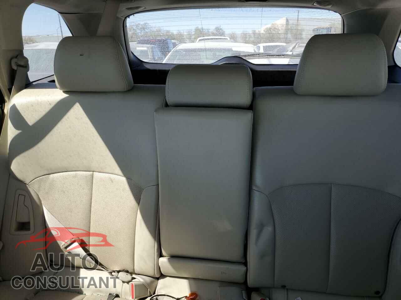 SUBARU OUTBACK 2014 - 4S4BRCLC4E3285535
