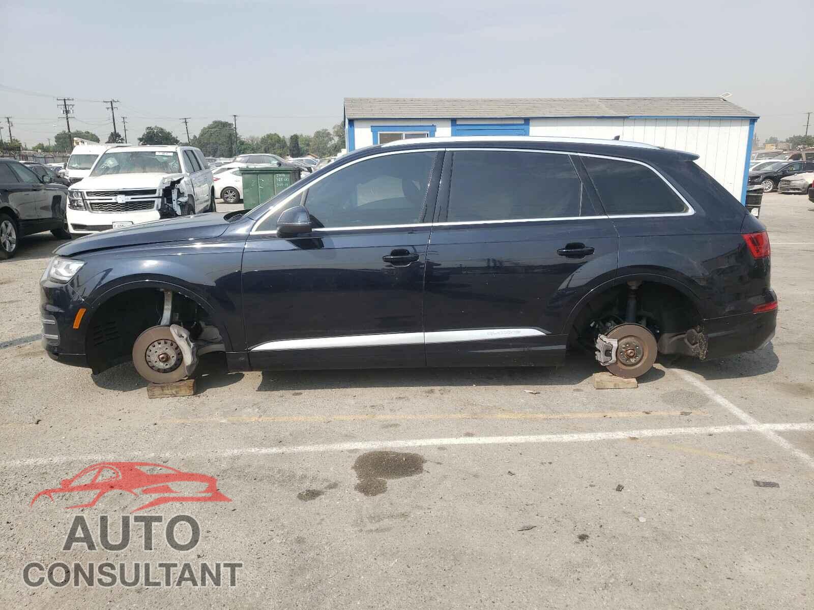 AUDI Q7 2017 - WA1LABF77HD010355