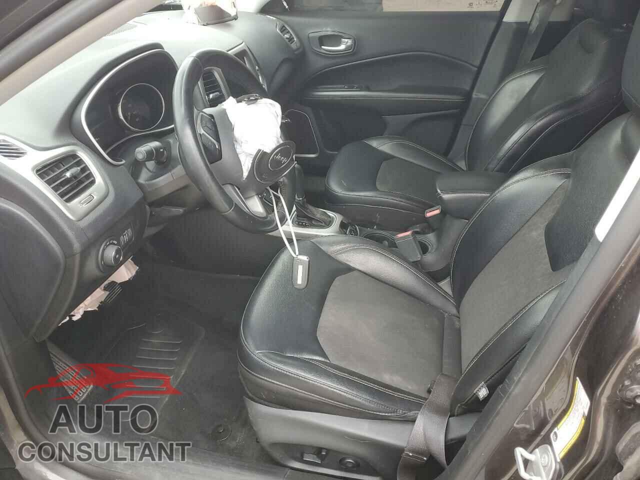 JEEP COMPASS 2017 - 3C4NJDBB2HT656451