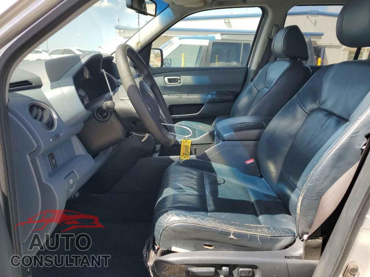 HONDA PILOT 2009 - 5FNYF48659B013679