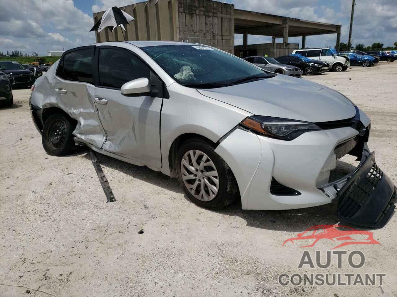TOYOTA COROLLA 2017 - 2T1BURHEXHC902433