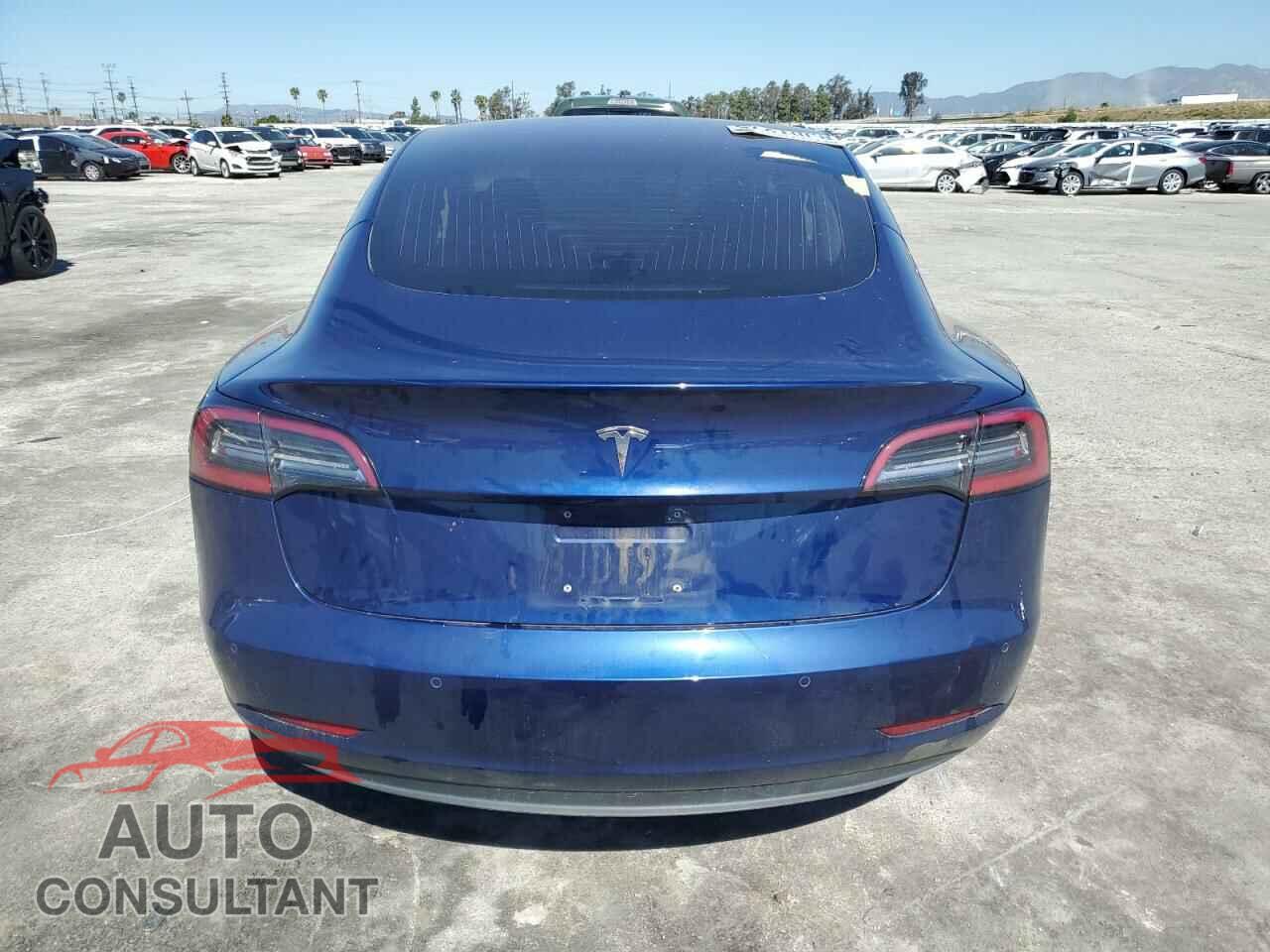 TESLA MODEL 3 2018 - 5YJ3E1EA5JF053110