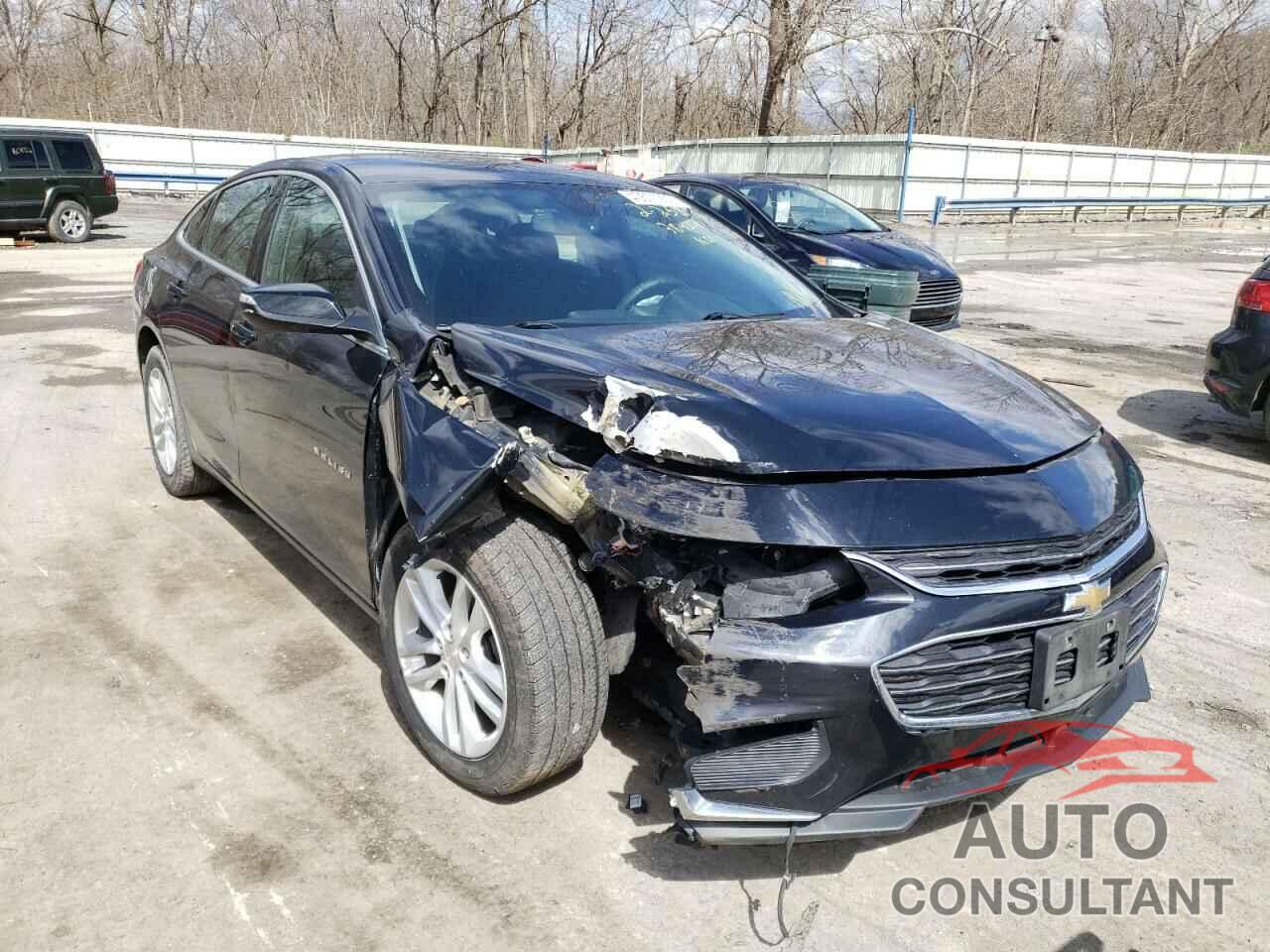 CHEVROLET MALIBU 2017 - 1G1ZE5ST5HF138423