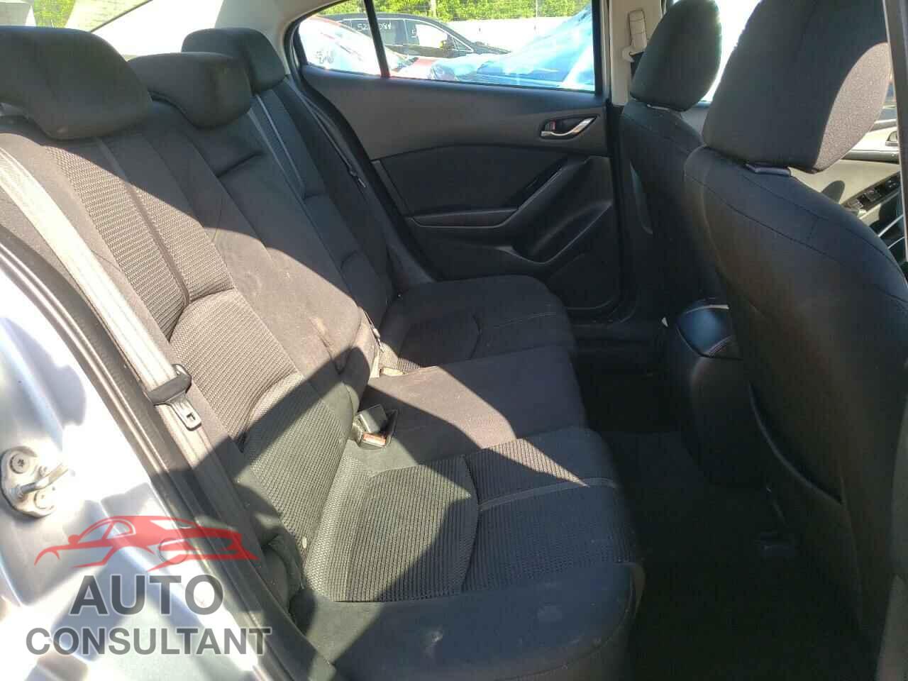 MAZDA 3 2017 - 3MZBN1U76HM117076