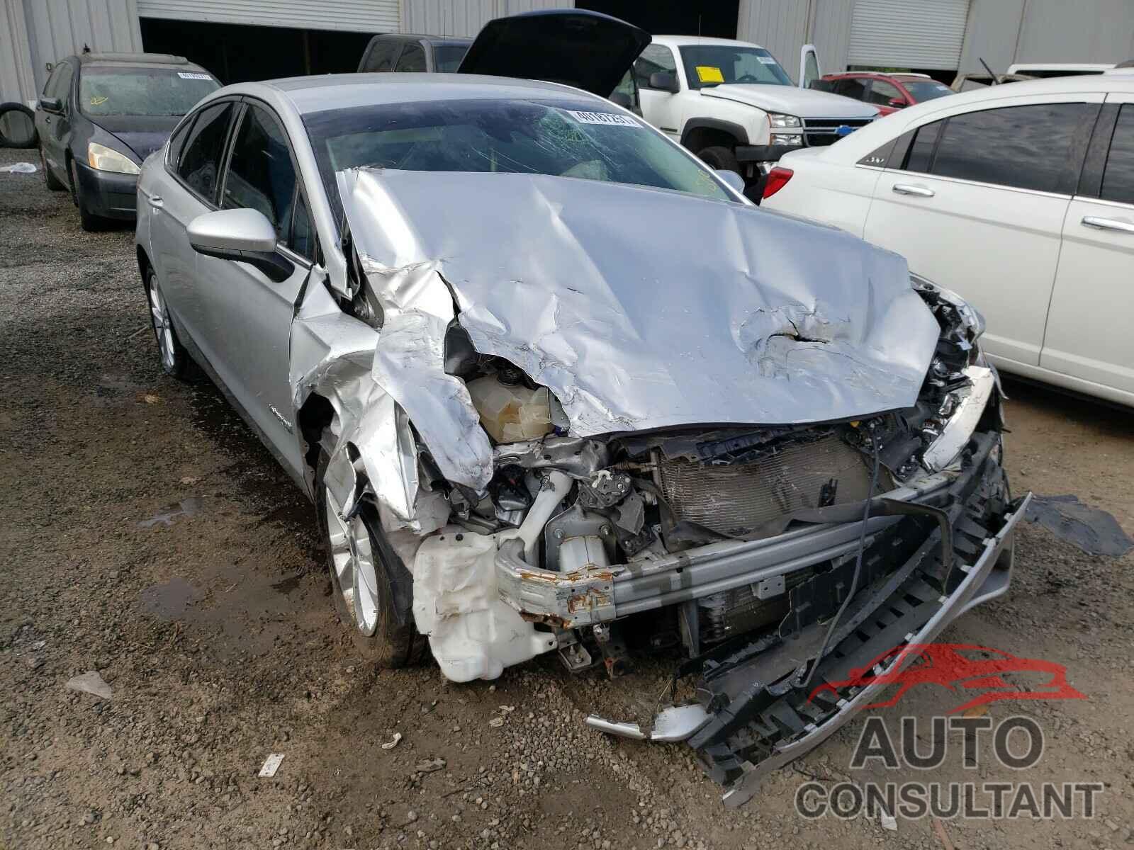 FORD FUSION 2019 - 3FA6P0LU2KR205543