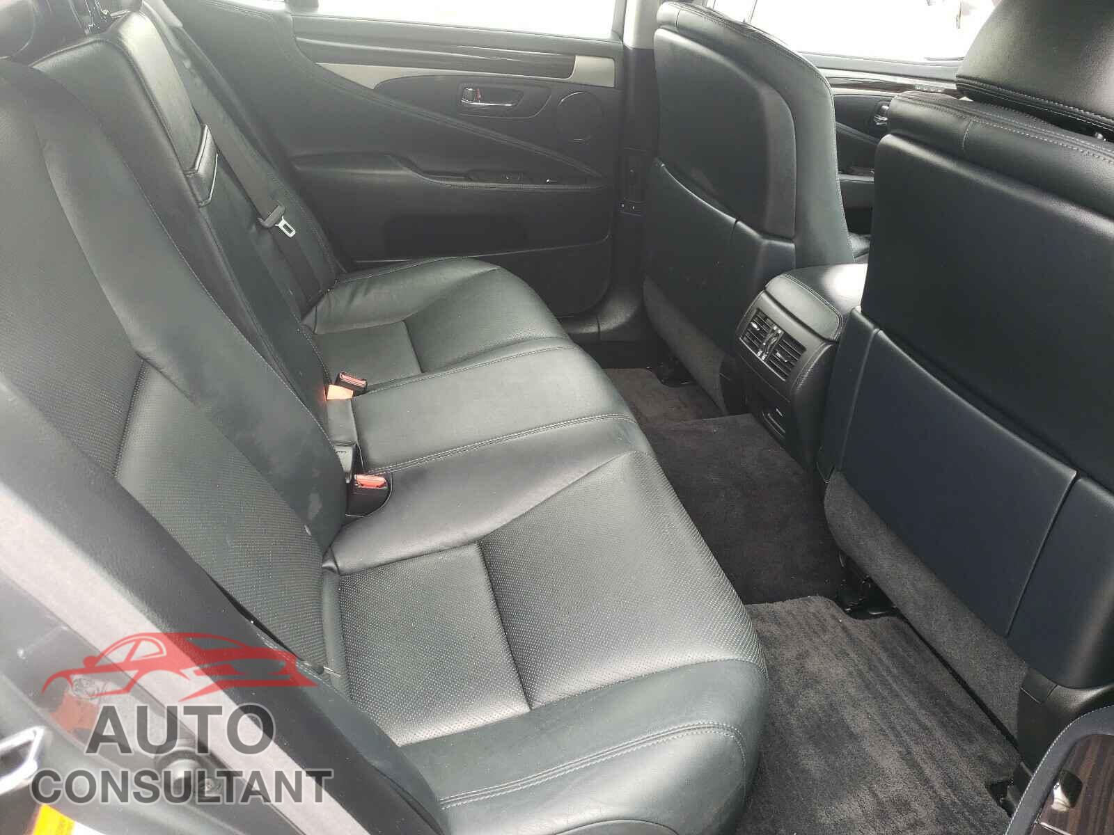 LEXUS LS460 2016 - JTHBL5EF5G5141197