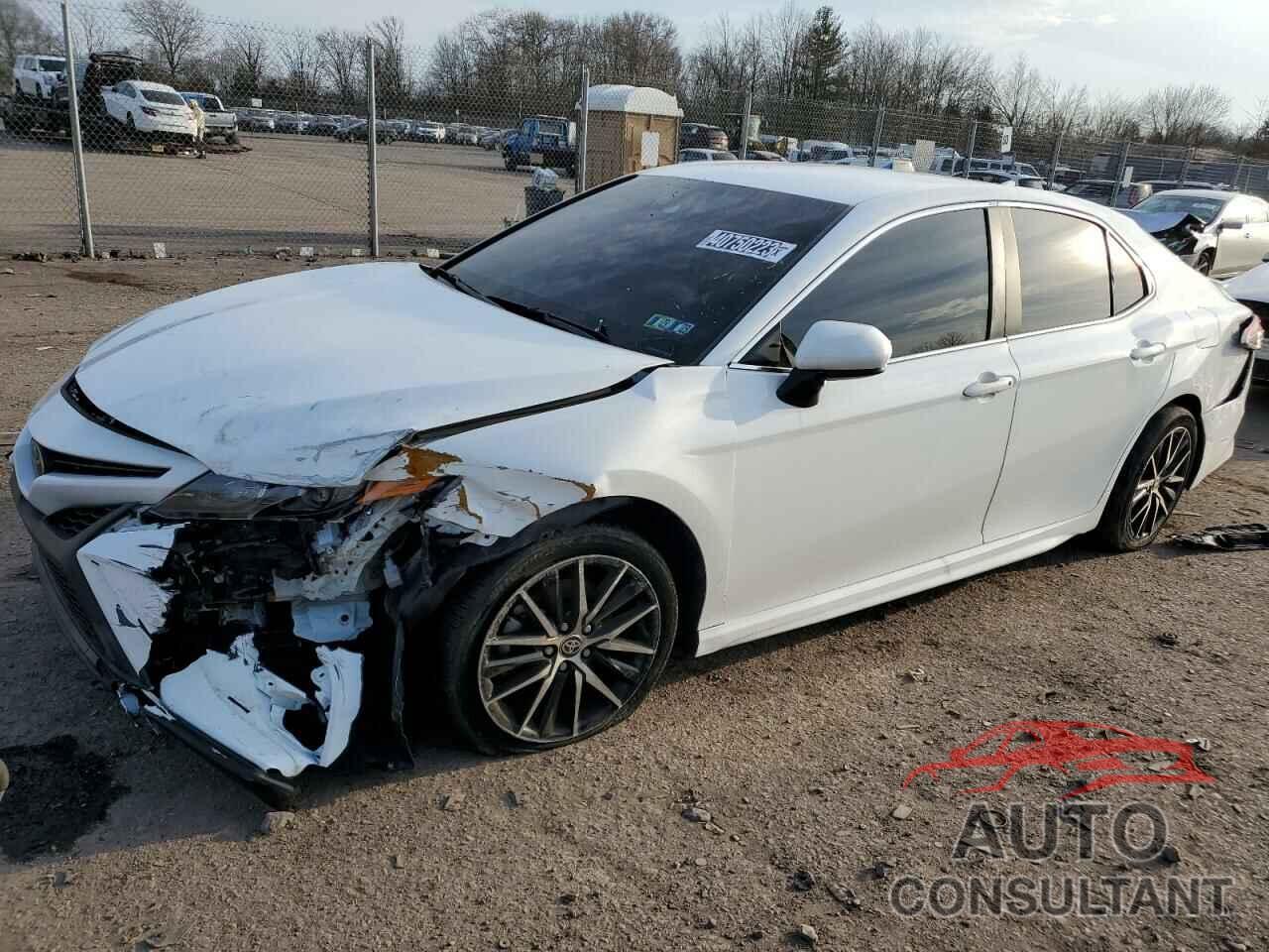 TOYOTA CAMRY 2021 - 4T1G11AK7MU541249