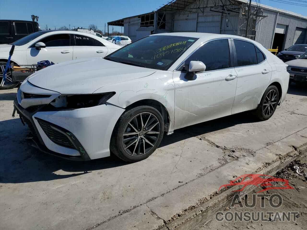 TOYOTA CAMRY 2023 - 4T1G11AK6PU772647