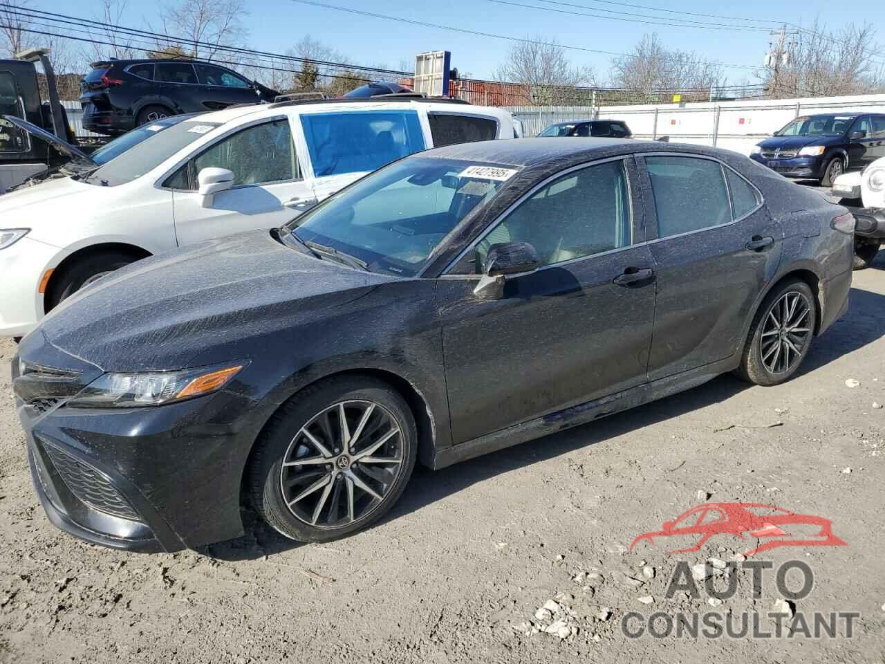 TOYOTA CAMRY 2022 - 4T1G11AK8NU643516
