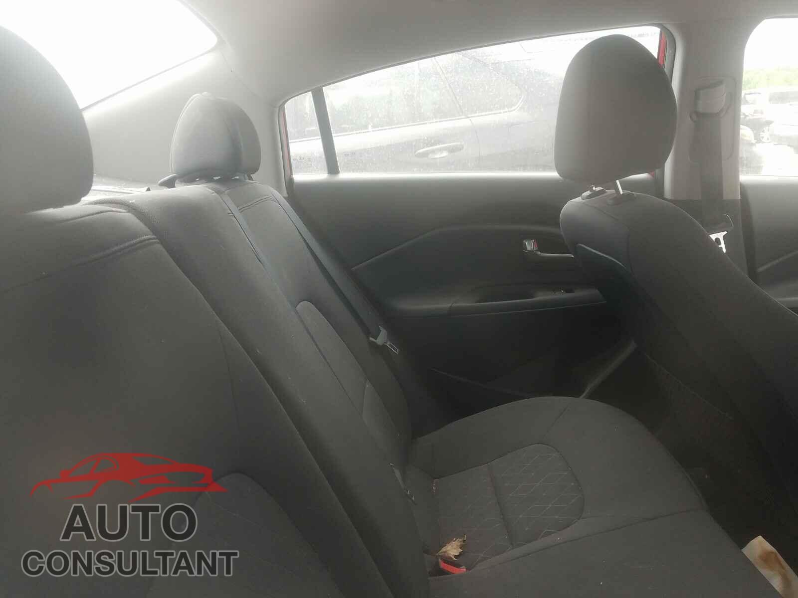 KIA RIO 2017 - KNADN4A39H6050565