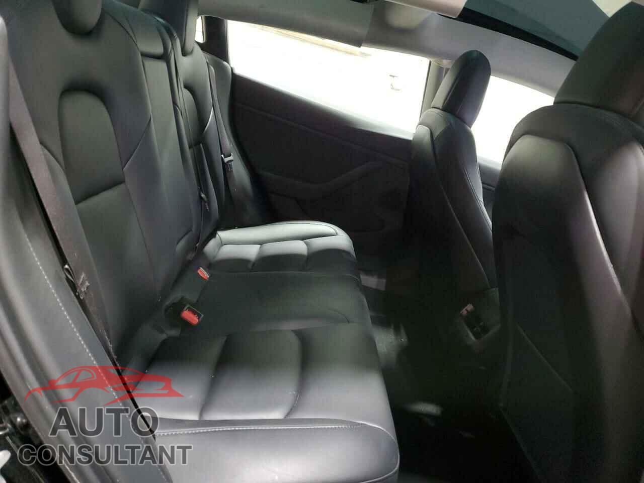 TESLA MODEL 3 2019 - 5YJ3E1EA8KF327059
