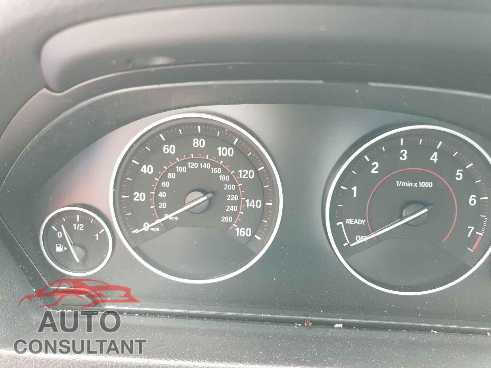 BMW 3 SERIES 2017 - WBA8D9G30HNU63473