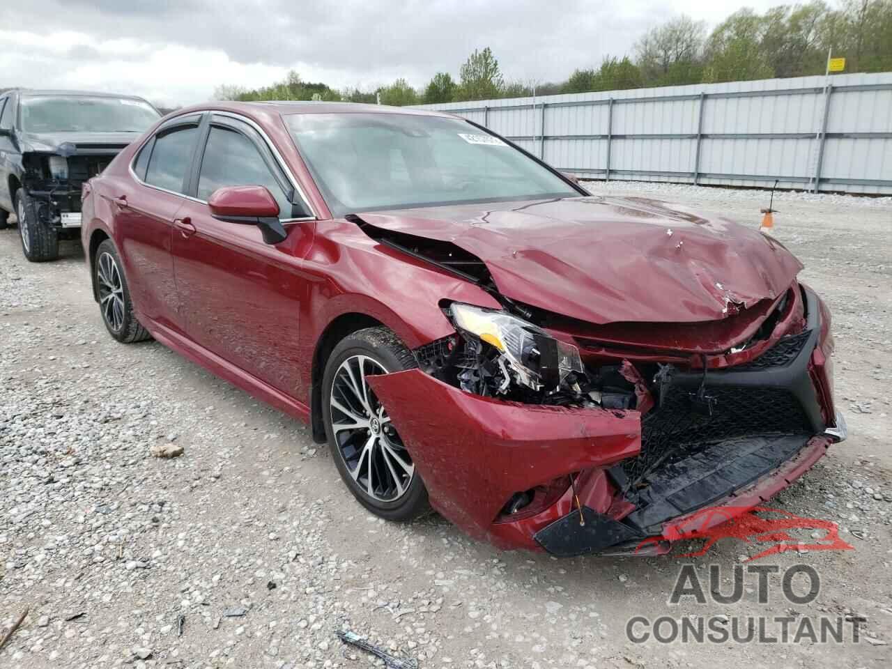 TOYOTA CAMRY 2018 - 4T1B11HK9JU658021