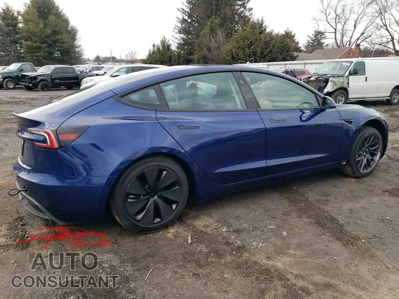 TESLA MODEL 3 2025 - 5YJ3E1EA7SF889678