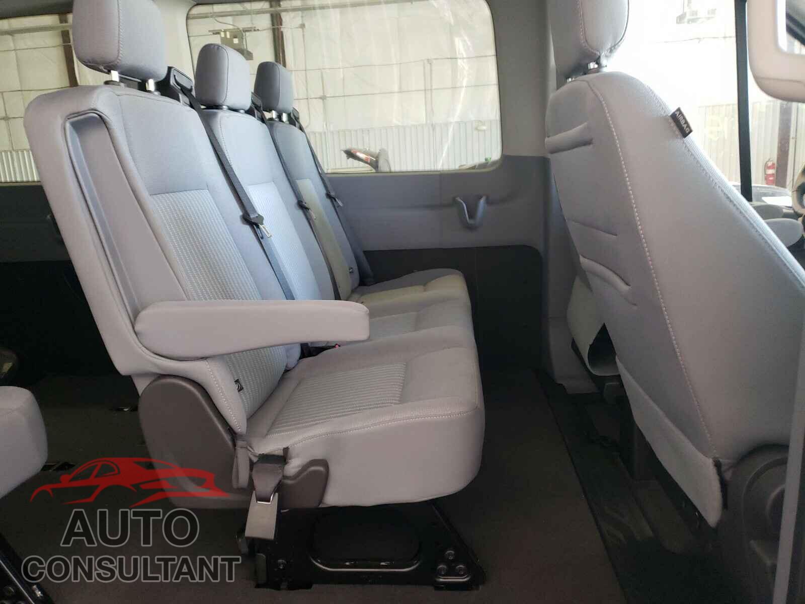 FORD TRANSIT CO 2017 - 1FBAX2CG6HKA51897