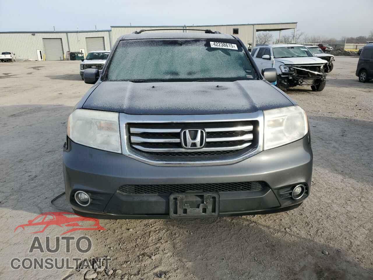 HONDA PILOT 2013 - 5FNYF3H62DB005493