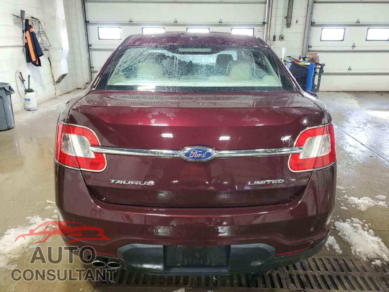 FORD TAURUS 2011 - 1FAHP2FW1BG163570