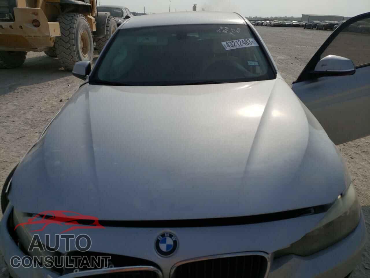 BMW 3 SERIES 2015 - WBA3B1G59FNT04564