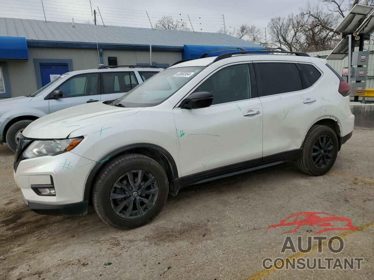 NISSAN ROGUE 2018 - 5N1AT2MV1JC760771