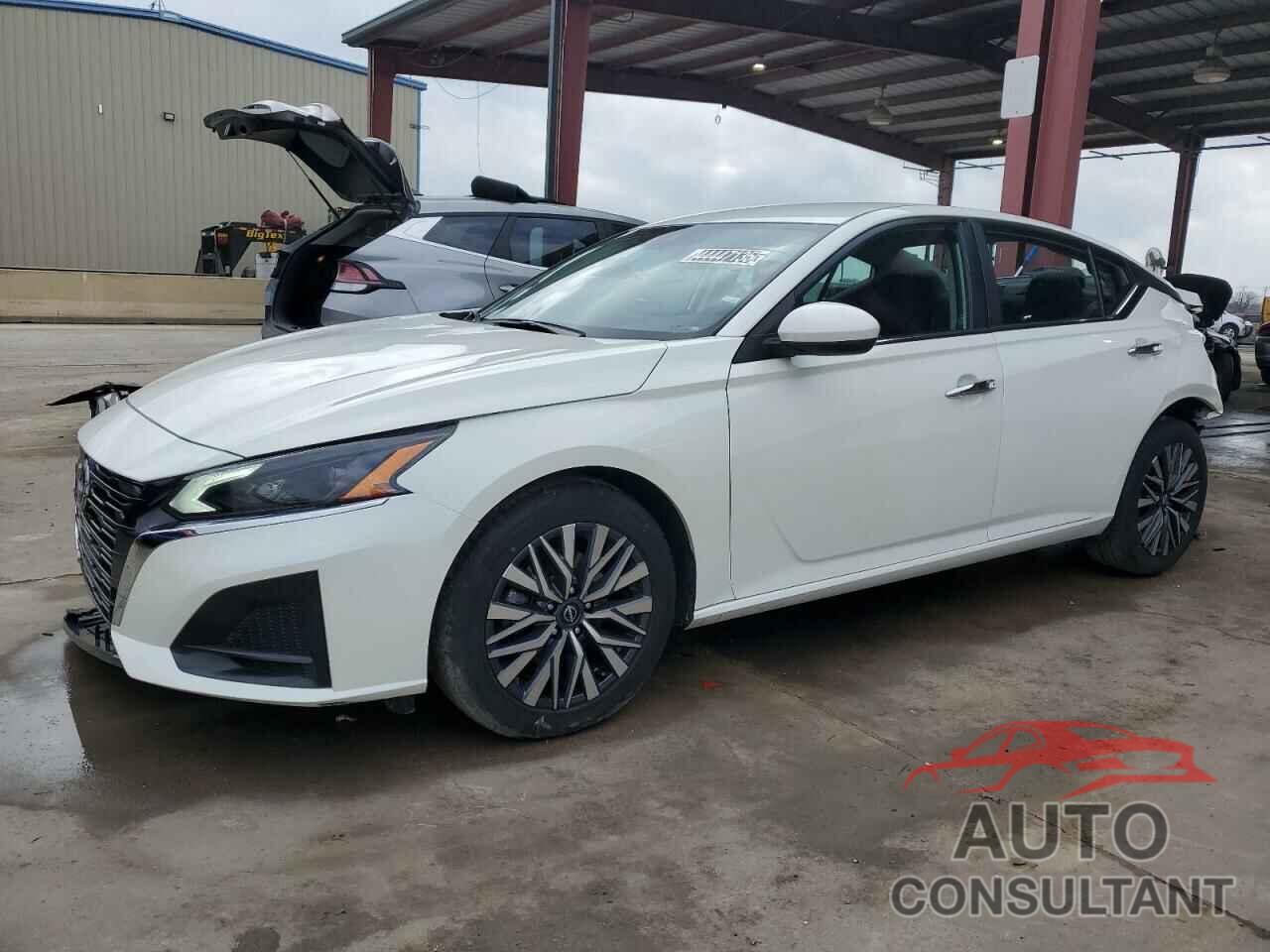 NISSAN ALTIMA 2023 - 1N4BL4DV4PN388365