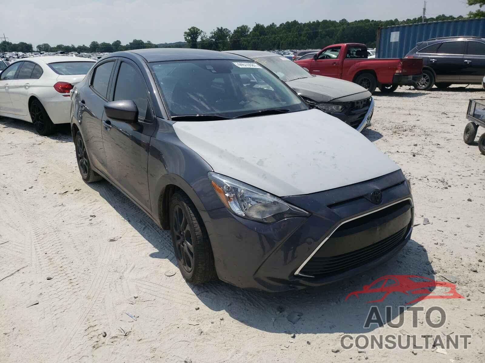 TOYOTA YARIS 2017 - 3MYDLBYV2HY186986