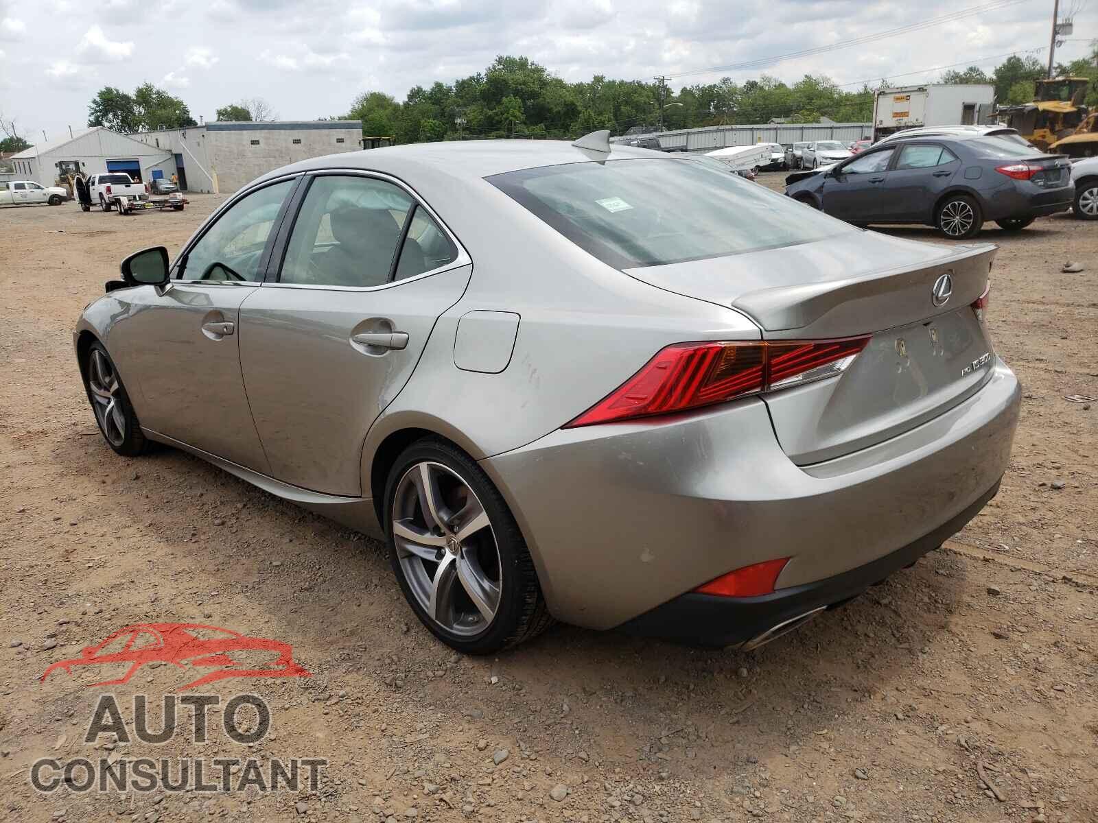 LEXUS IS 2018 - JTHC81D28J5028185