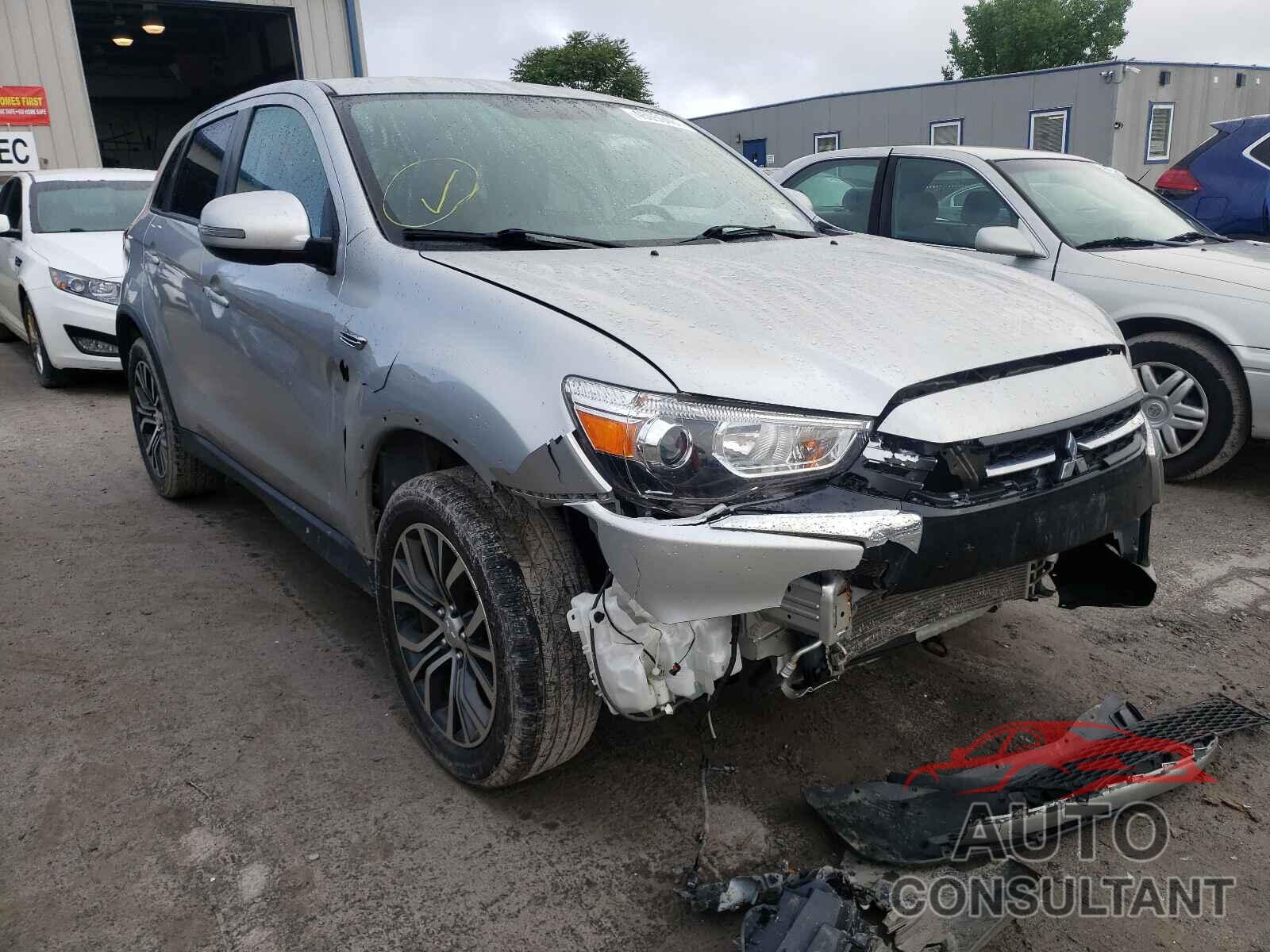 MITSUBISHI OUTLANDER 2018 - JA4AR3AW3JZ006381