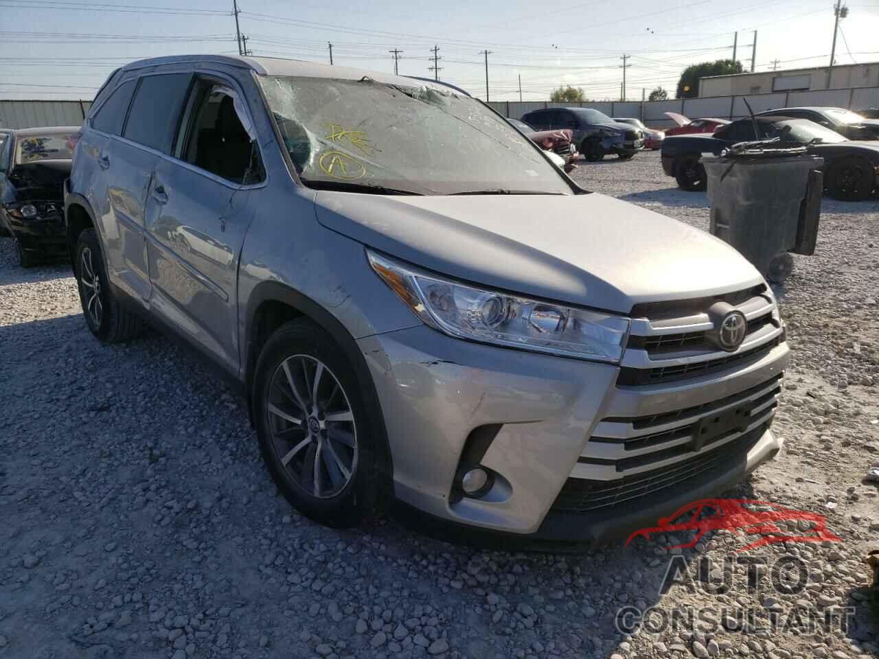 TOYOTA HIGHLANDER 2019 - 5TDJZRFH6KS592905