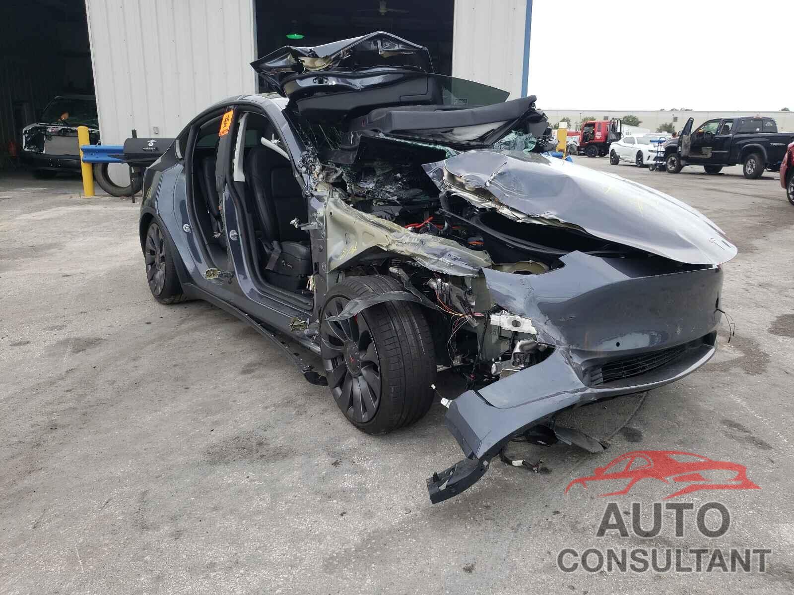 TESLA MODEL Y 2021 - 5YJYGDEF8MF089066