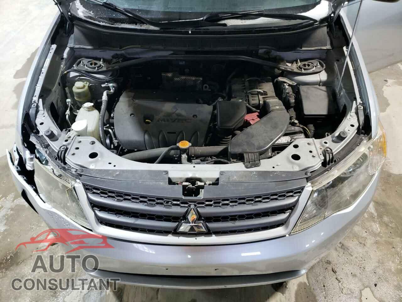 MITSUBISHI OUTLANDER 2009 - JA4LT31W09Z008563