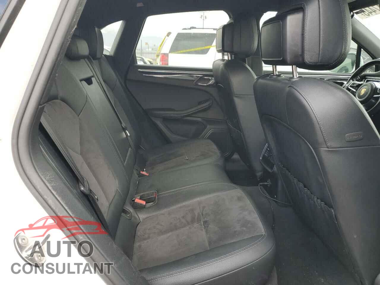 PORSCHE MACAN 2017 - WP1AA2A56HLB09238