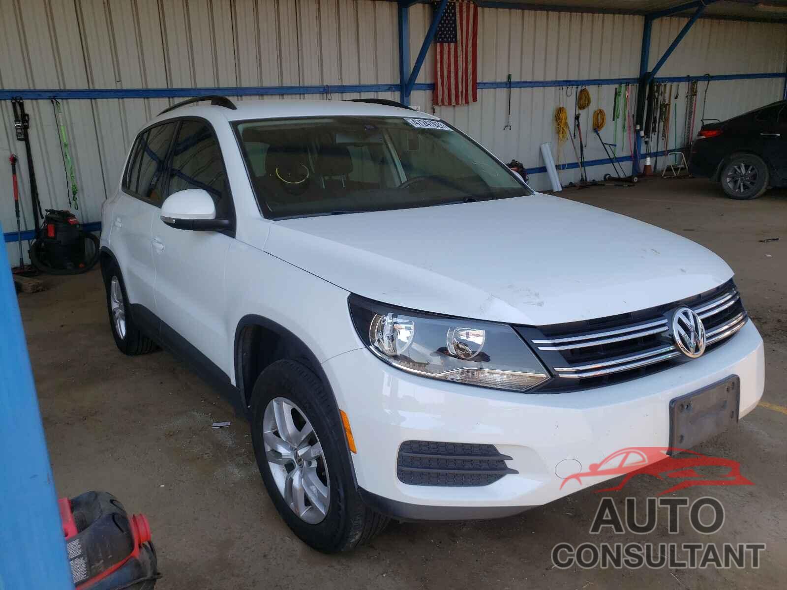 VOLKSWAGEN TIGUAN 2017 - WVGBV7AX9HW509149