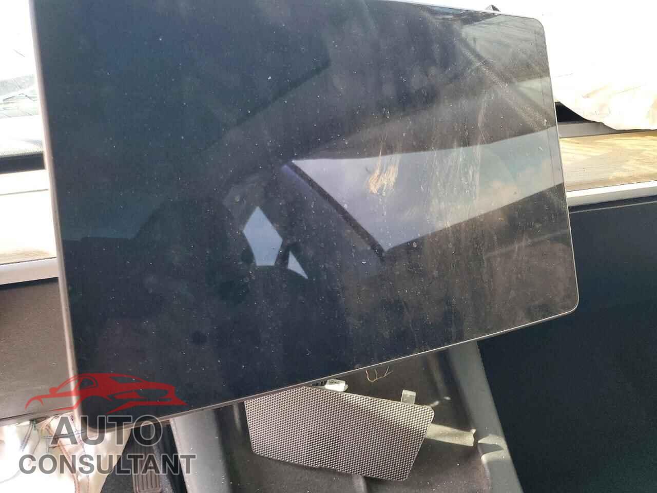 TESLA MODEL 3 2021 - 5YJ3E1EA1MF045381