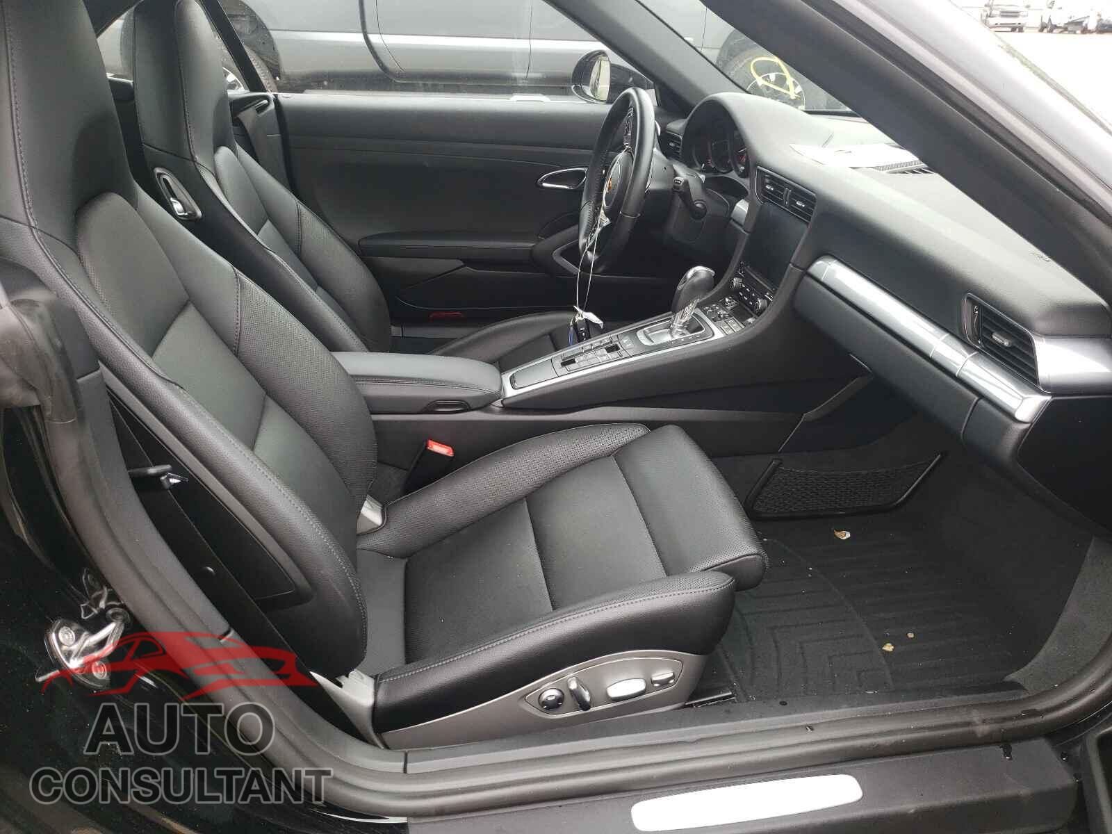 PORSCHE 911 2017 - WP0CA2A93HS142734