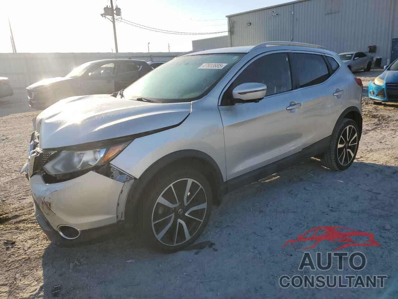 NISSAN ROGUE 2017 - JN1BJ1CP1HW013985