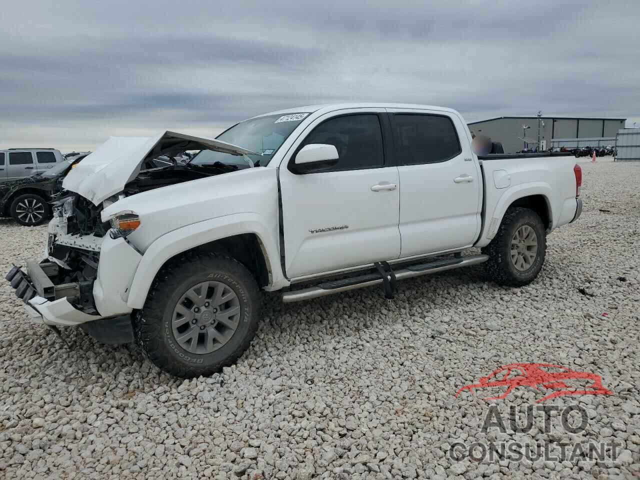 TOYOTA TACOMA 2017 - 5TFCZ5AN1HX099165