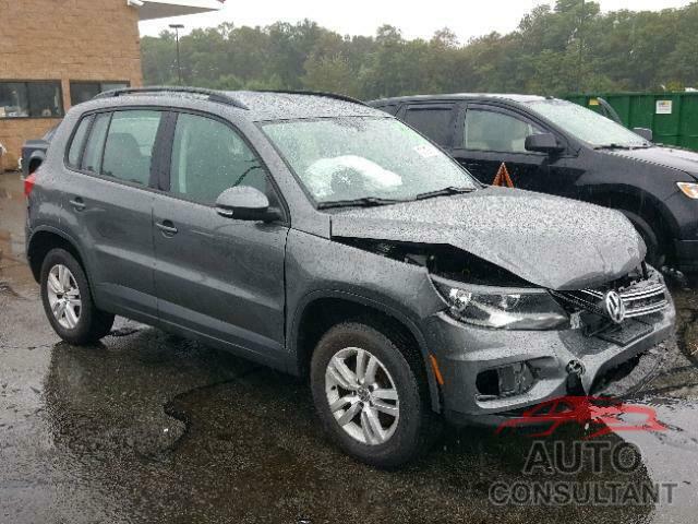 VOLKSWAGEN TIGUAN S 2016 - WVGBV7AXXGW558813