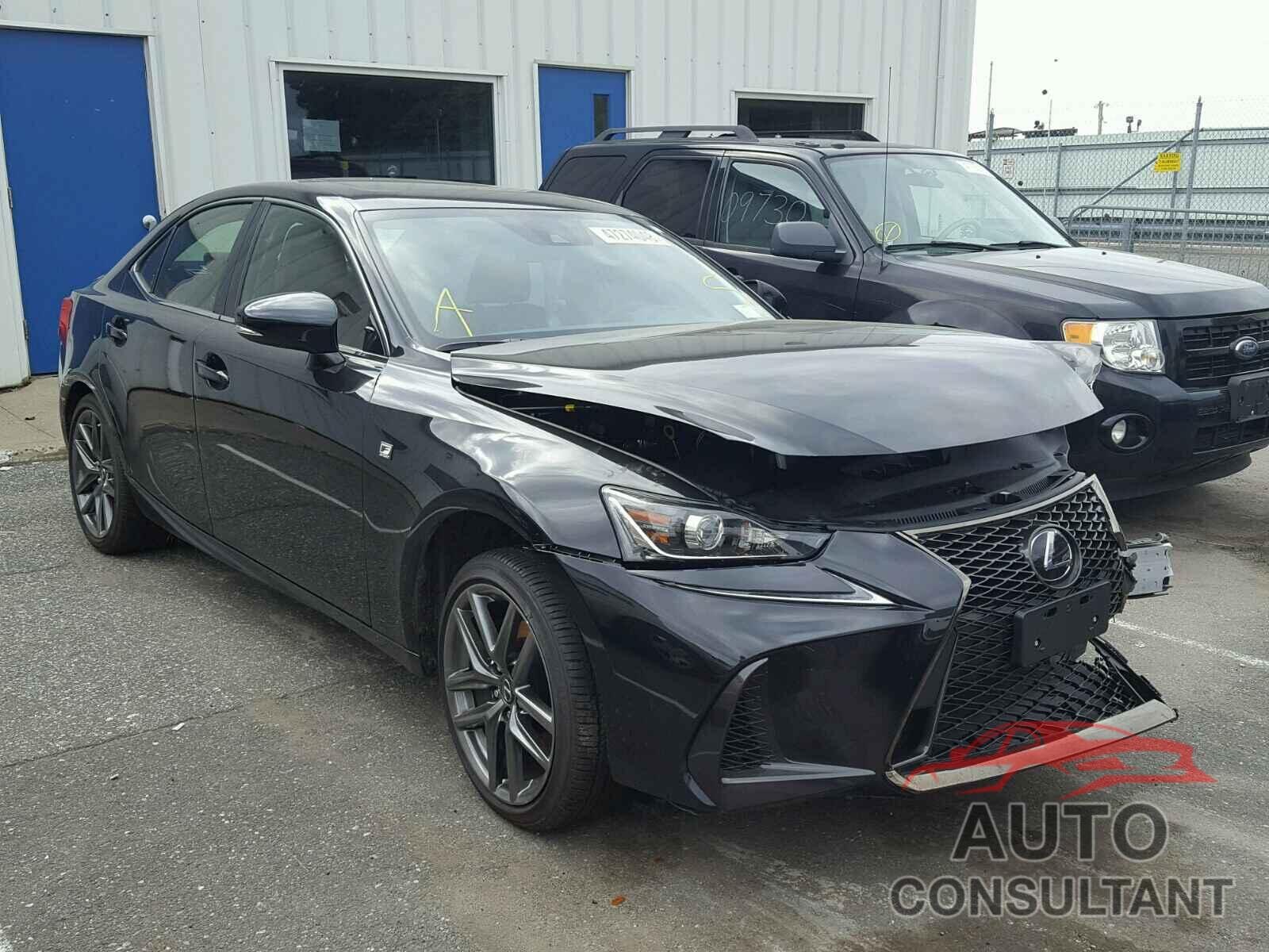 LEXUS IS 2018 - JTHC81D24J5031701