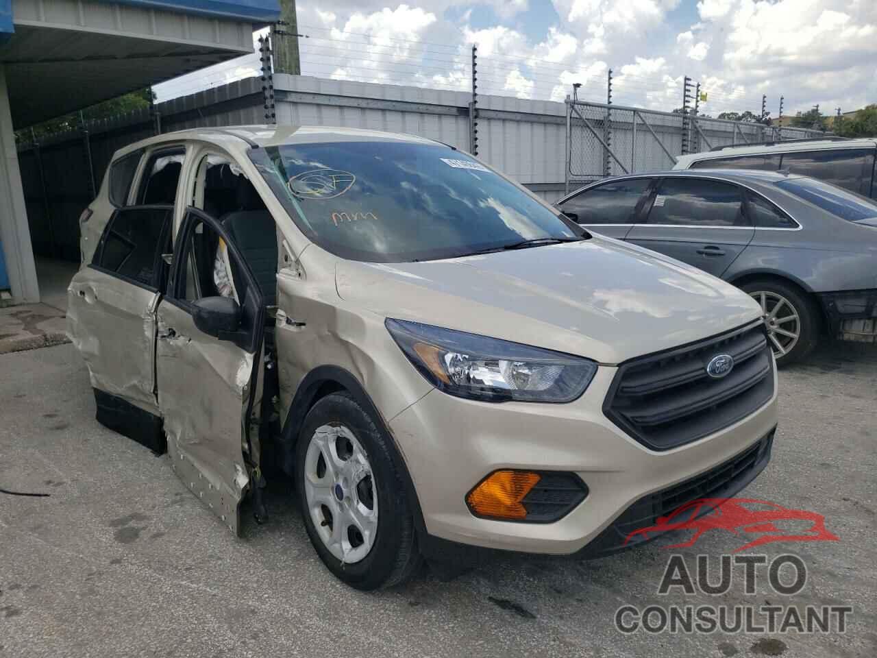 FORD ESCAPE 2018 - 1FMCU0F70JUA88818