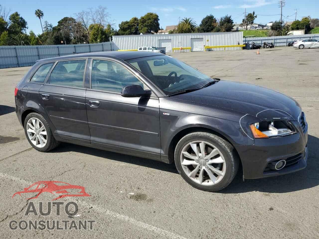 AUDI A3 2012 - WAUBEAFM2CA054003