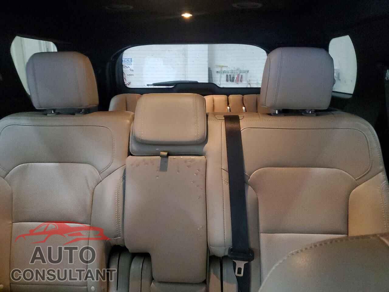 FORD EXPLORER 2018 - 1FM5K8FH3JGB86830