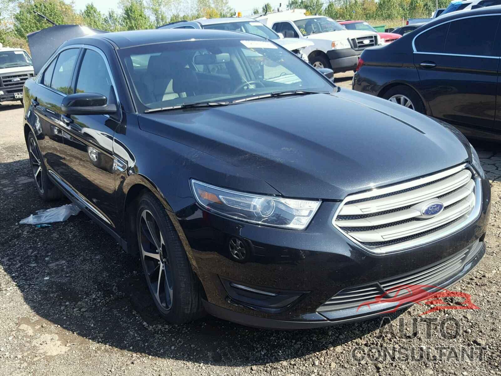 FORD TAURUS 2015 - 1FAHP2E88FG158908