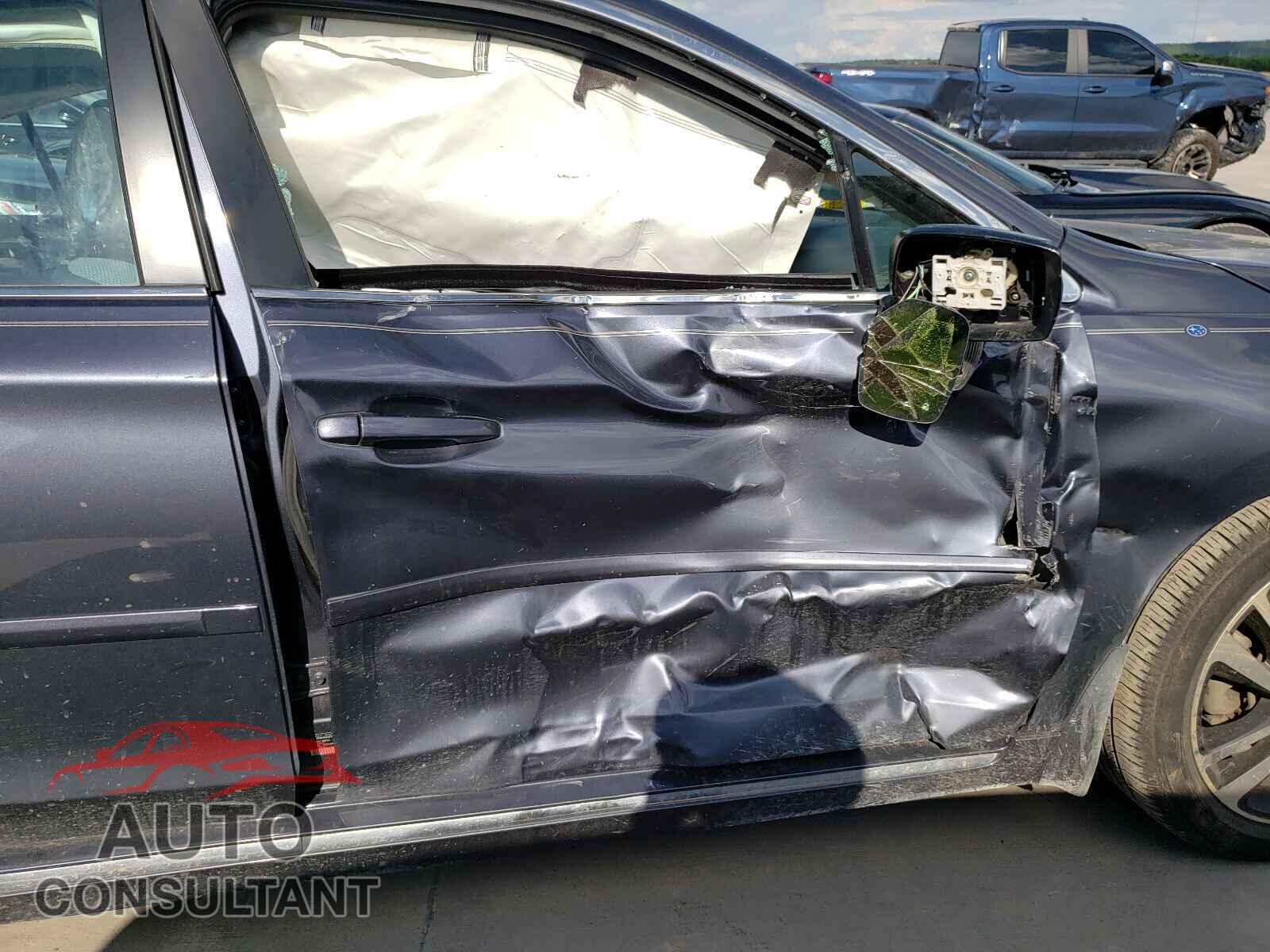 SUBARU LEGACY 2017 - 4S3BNAS64H3003141