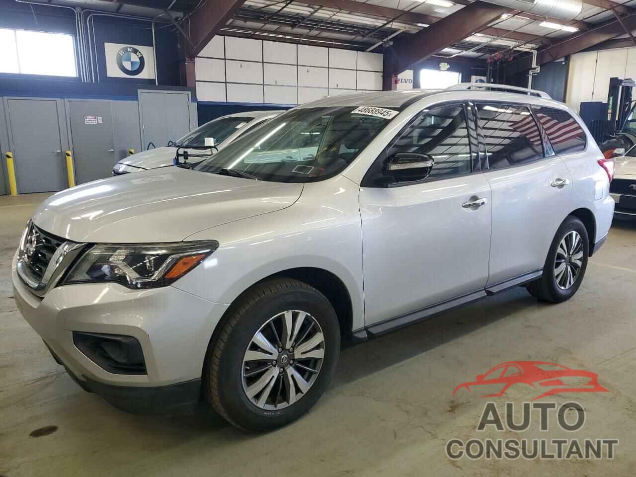NISSAN PATHFINDER 2017 - 5N1DR2MMXHC692208