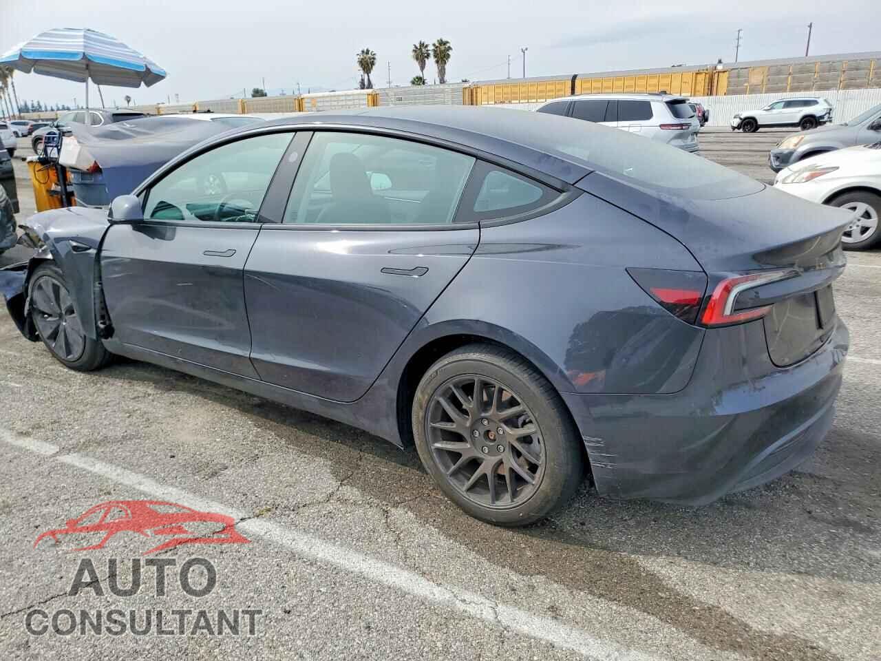 TESLA MODEL 3 2024 - 5YJ3E1EA0RF726865